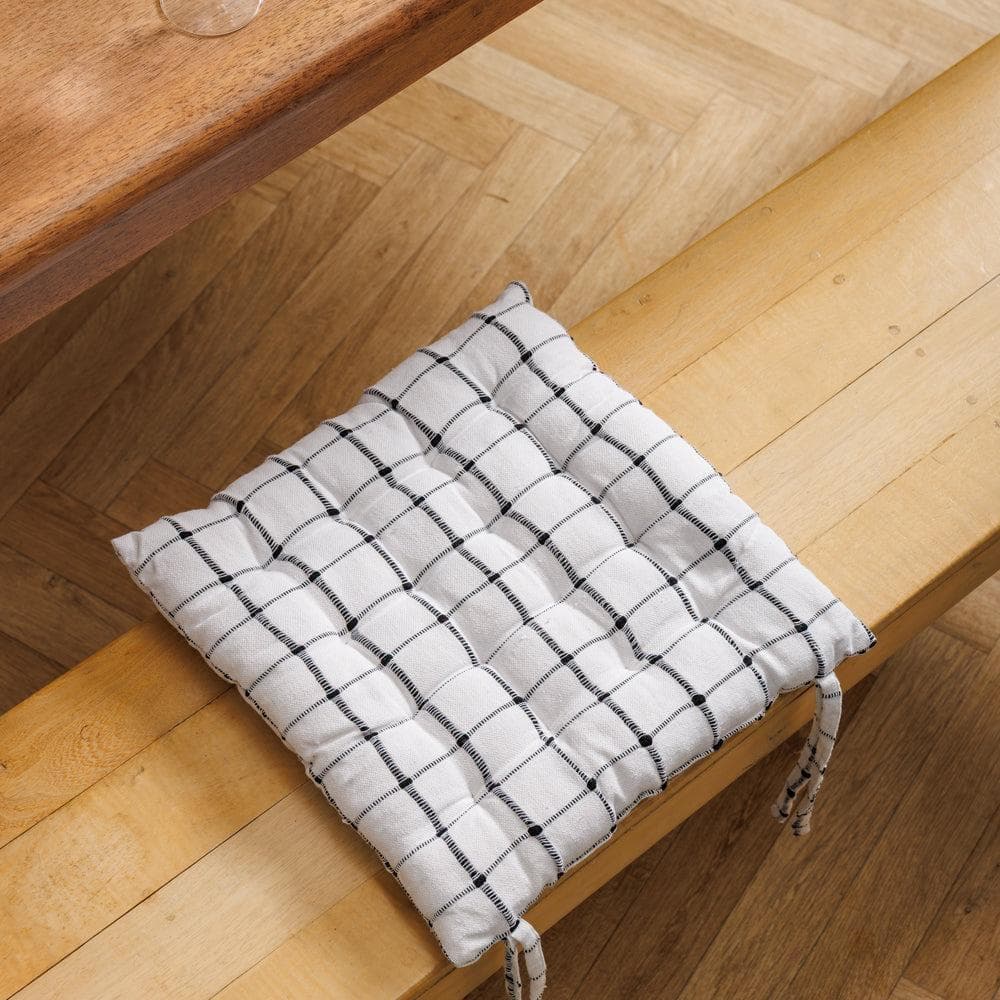 Nest Collection Seashell Chair Pad
